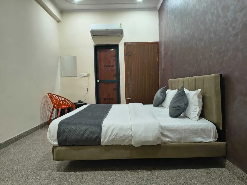 Hotel Funday Grand - Chambre