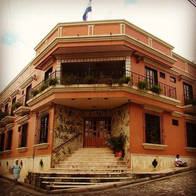 Hotel Acropolis Maya - Image 1