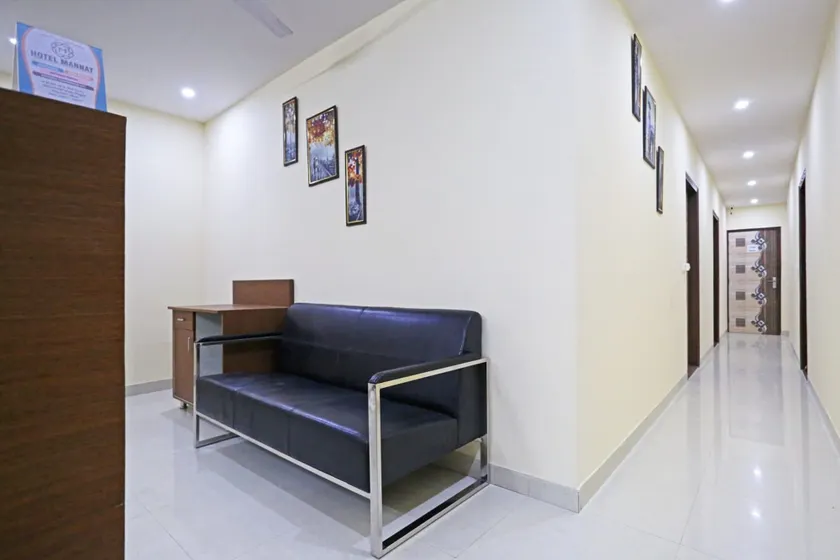 HOTEL MANNAT02 - Image 1
