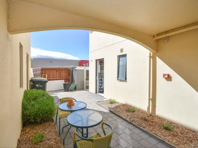 Bella Vista Motel Dunedin - Image 1