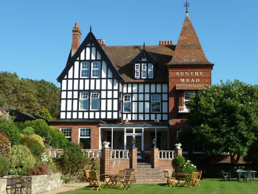Sentry Mead Hotel - Image 1