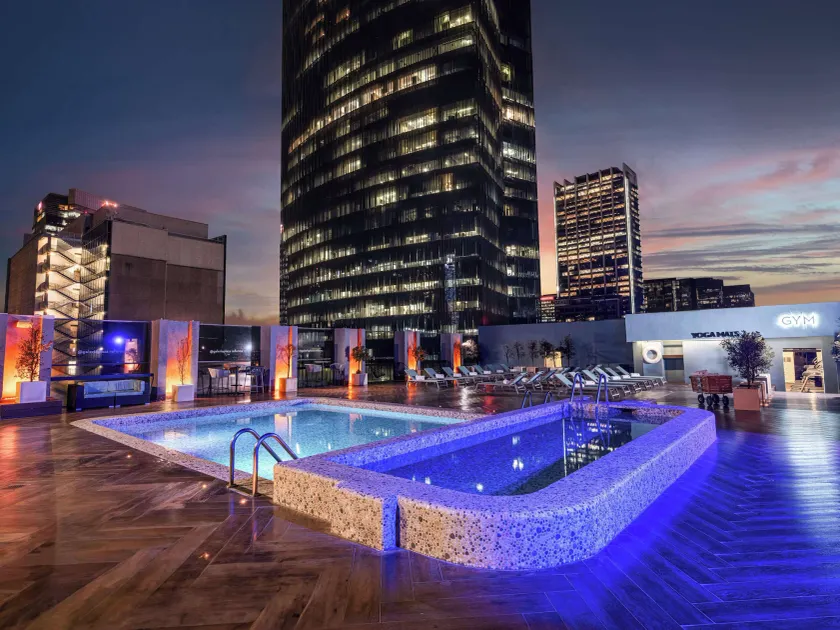 Galería Plaza - Image 1