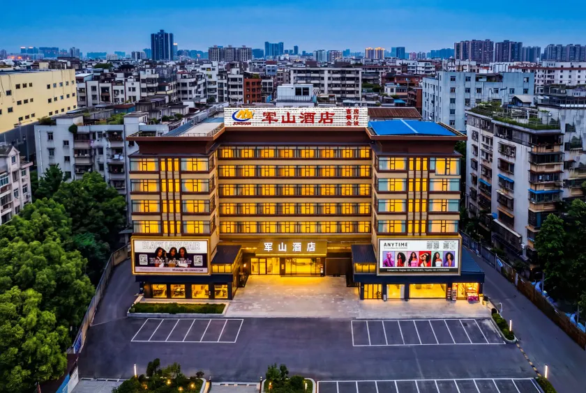 Guangzhou Junshan Hotel - Image 1
