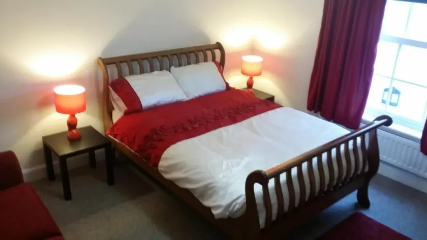Riverbank Guest House - Room