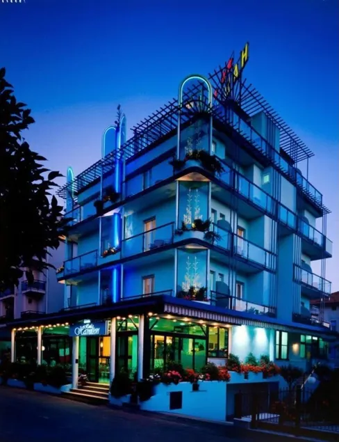 Hotel Hamilton - Image 1