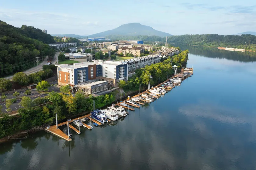SpringHill Suites by Marriott Downtown Chattanooga/Cameron Harbor - Image 1