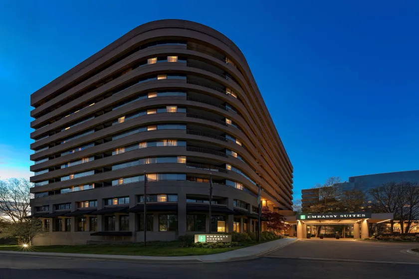 Embassy Suites by Hilton Bethesda Washington DC - Image 1