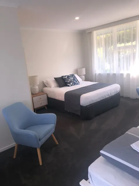Orford Blue Waters Hotel - Image 1