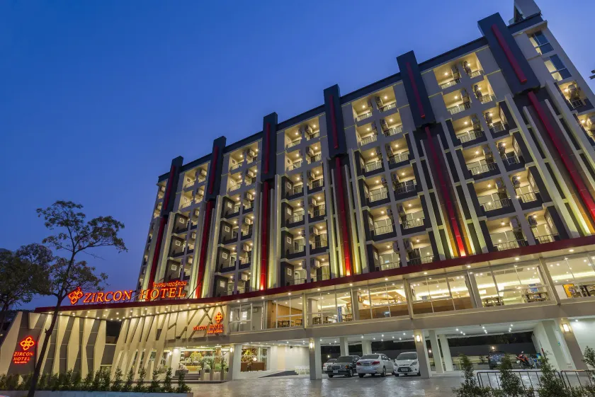 Zircon Hotel - Image 1