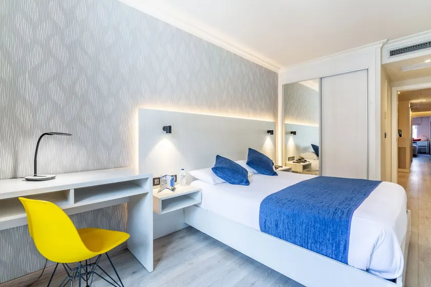Hotel Atlántico Vigo - Image 1