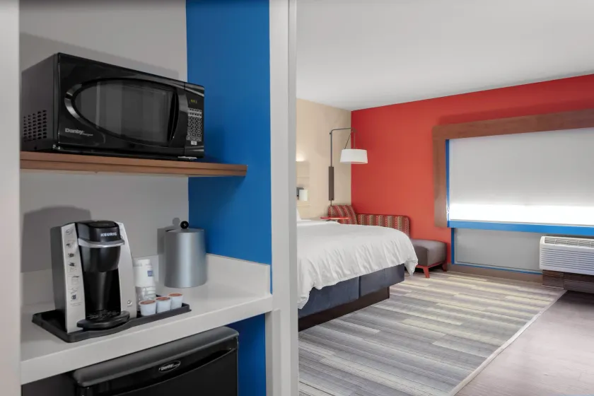 Holiday Inn Express & Suites Wilmington West - Medical Park by IHG - Værelse