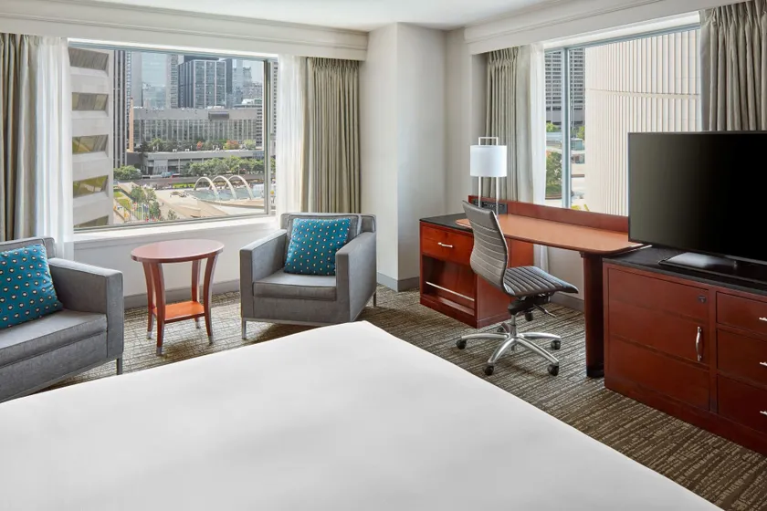 Marriott Downtown at CF Toronto Eaton Centre - Image 1