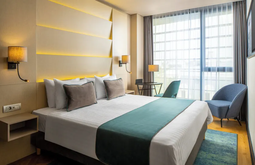 Leonardo Hotel Bucharest City Center - Image 1