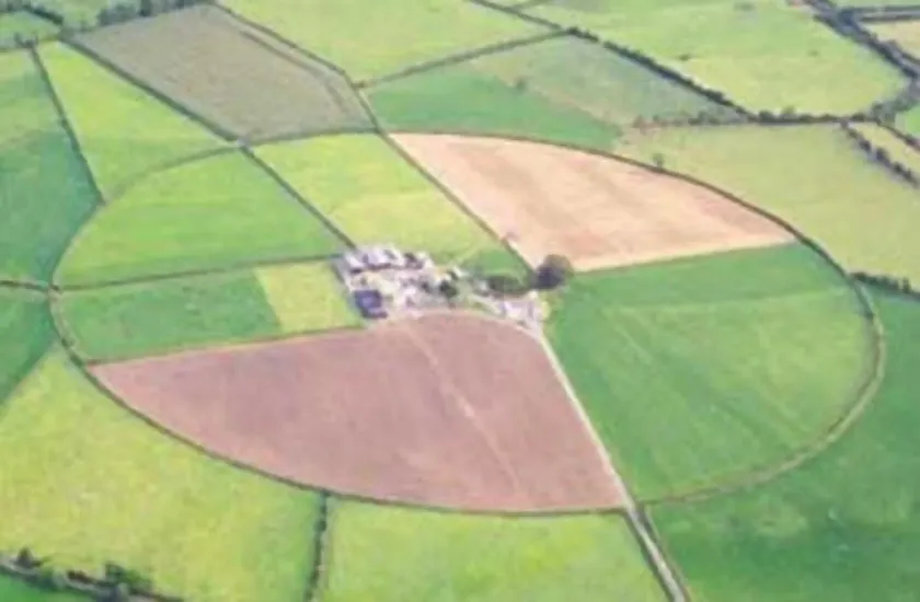 The Ring Farmhouse - Image 1