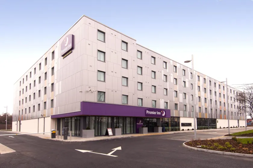 Premier Inn Heathrow Airport Terminal 5 - Image 1