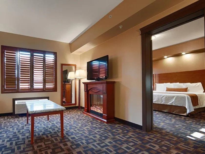 Days Inn by Wyndham Redwater - Image 1