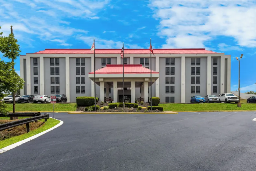 Red Roof Inn Nashville - Music City - Image 1