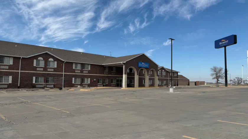 Baymont by Wyndham Omaha SW - Image 1