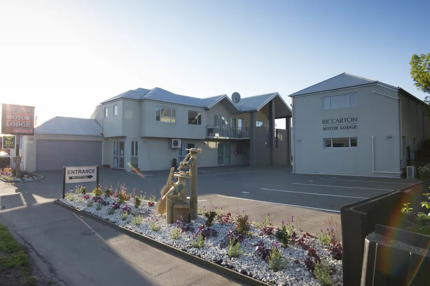 Riccarton Motor Lodge - Image 1
