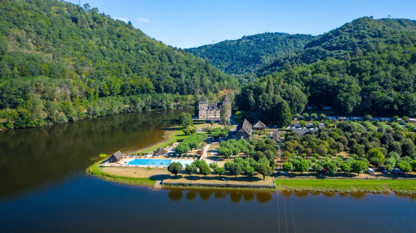 Camping Le château du gibanel - Image 1
