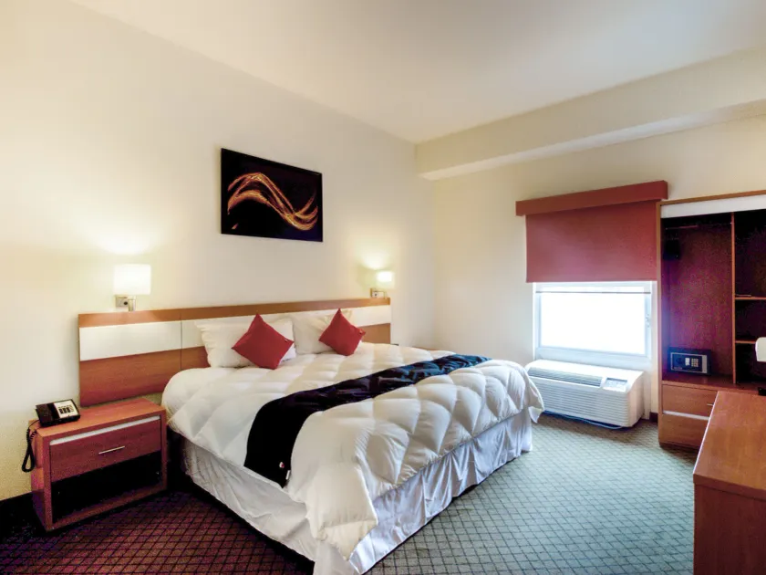 Los Herederos Hotel Piedras Negras - Image 1