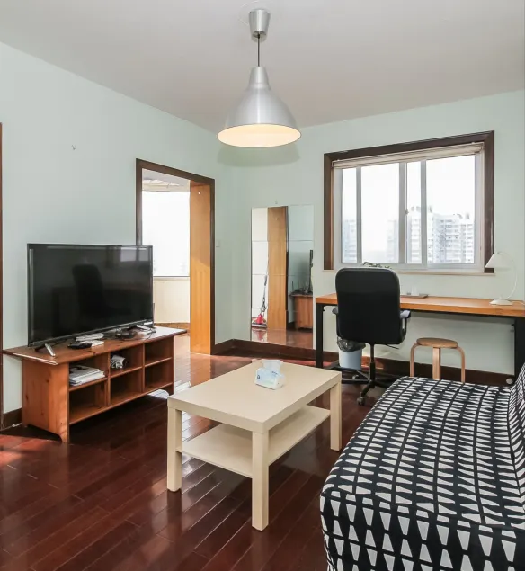 iFamily Apartment Hongfeng Branch - Image 1