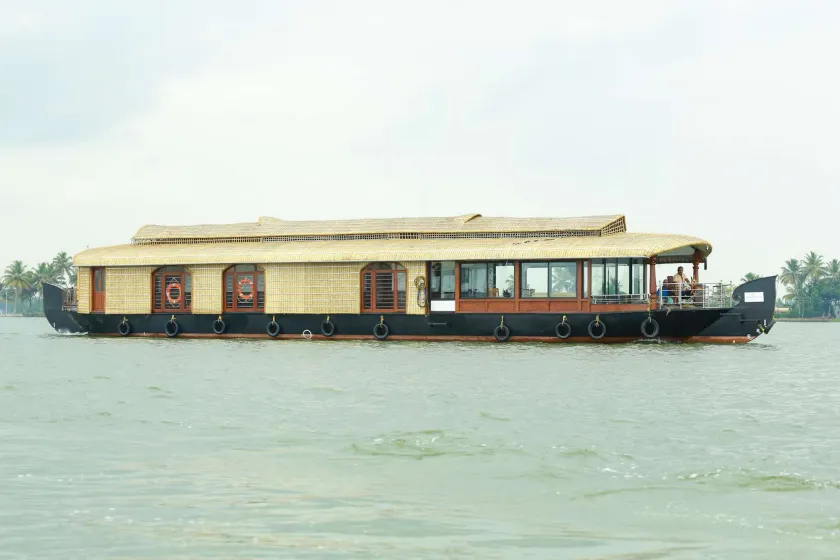 Southern Panorama Houseboats - Image 1