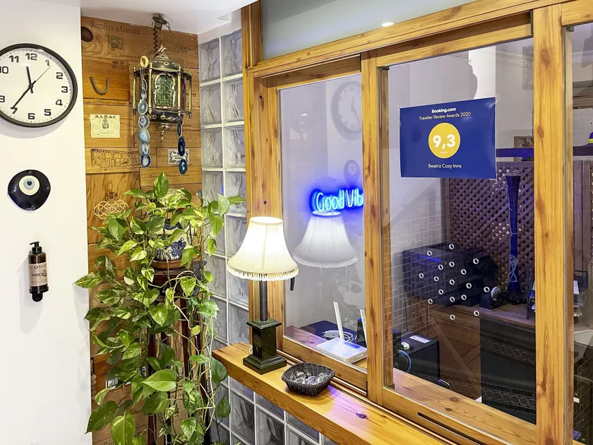 Beatriz Charming Hostal - Reception