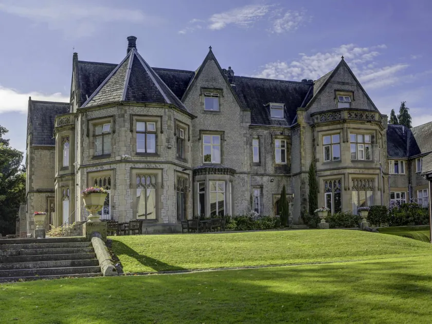Mercure Sheffield Kenwood Hall & Spa - Image 1