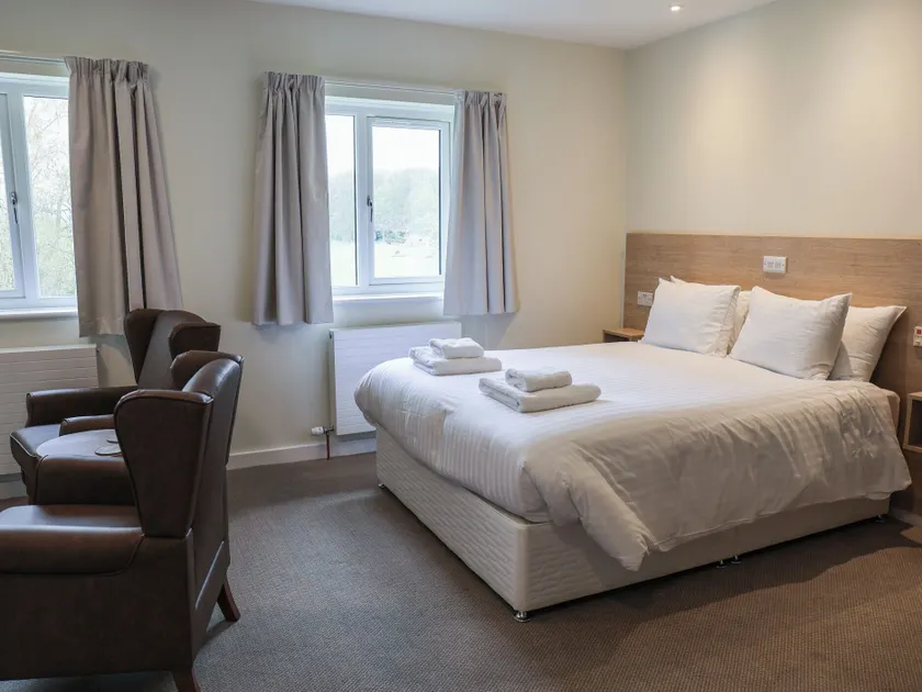 Jubilee First-floor Double Bedroom - Image 1