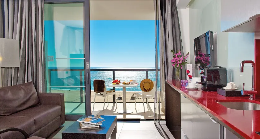 RR Hotel da Rocha - Image 1