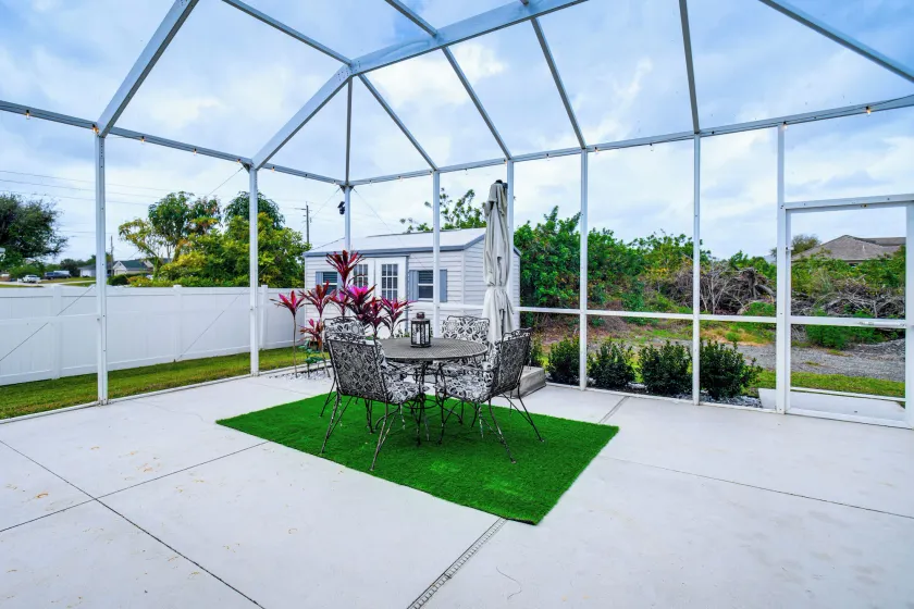 Lanai, Private Pool: Lehigh Acres Home - Interiør
