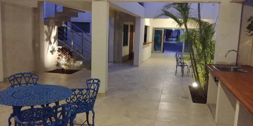 Hotel Lorimar - Image 1