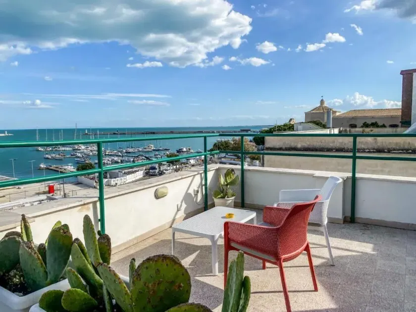Casa Manfredi Diomede - Image 1