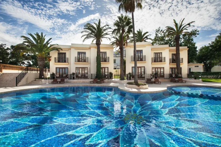 Grand Hotel Villa de France - Image 1