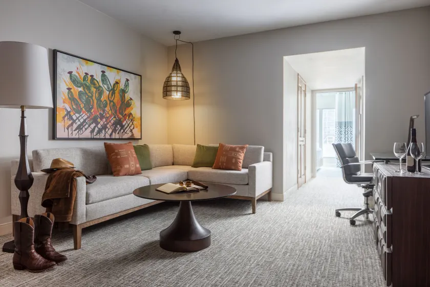Hotel Contessa - Suites on the Riverwalk - Image 1