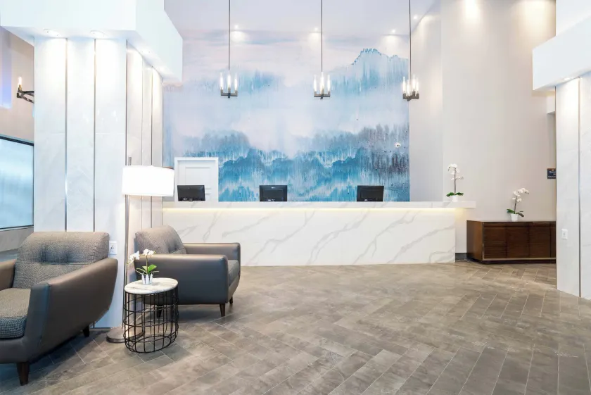 Sandman Signature Calgary Downtown Hotel - Image 1