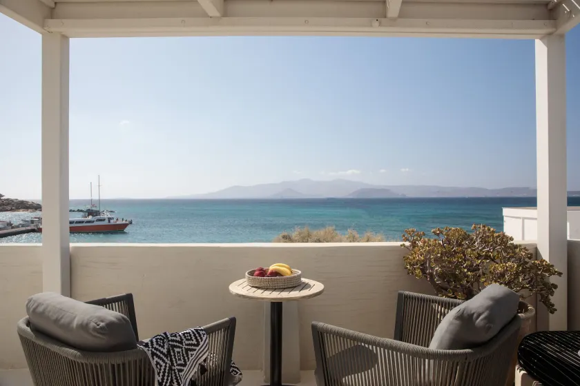 Iria Beach Art Hotel - Image 1