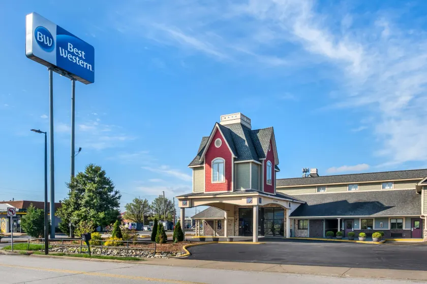 Best Western Green Tree Inn - Image 1