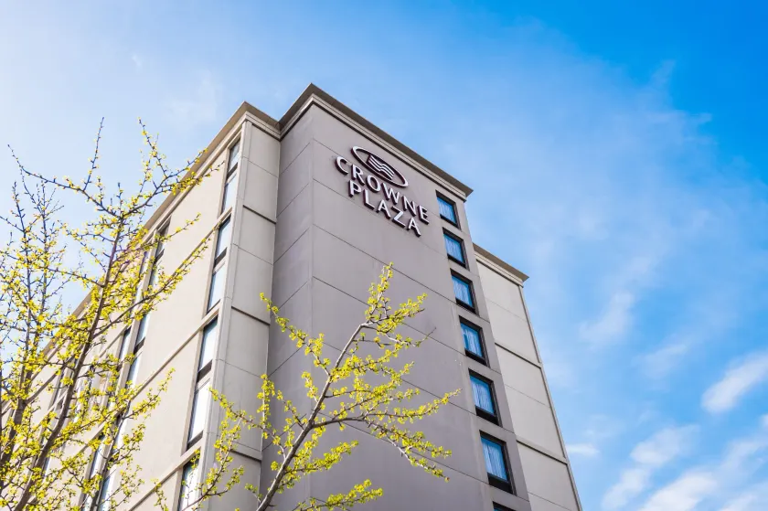 Crowne Plaza Newark Airport by IHG - Image 1