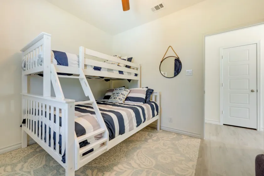 Canyon Lake Home Rental: Boating, Patio & More! - Intérieur