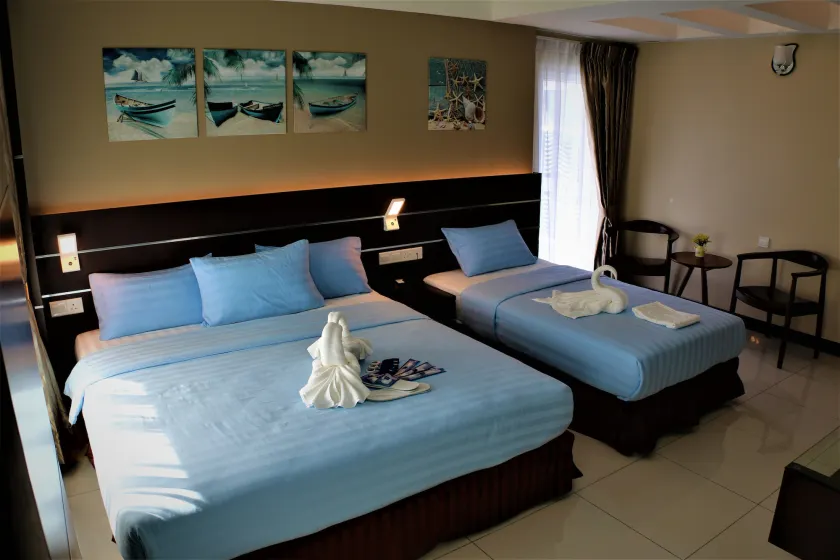 Wave View Hotel - Image 1