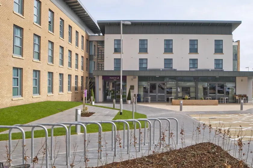Premier Inn Edinburgh Airport - M9 Jct1 - Image 1