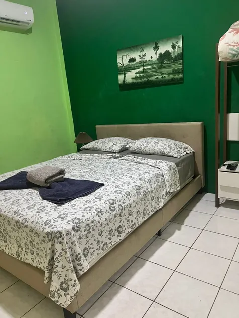 Emerald Apartments INC - Room