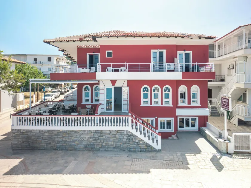 Summer Beach Hotel - Image 1