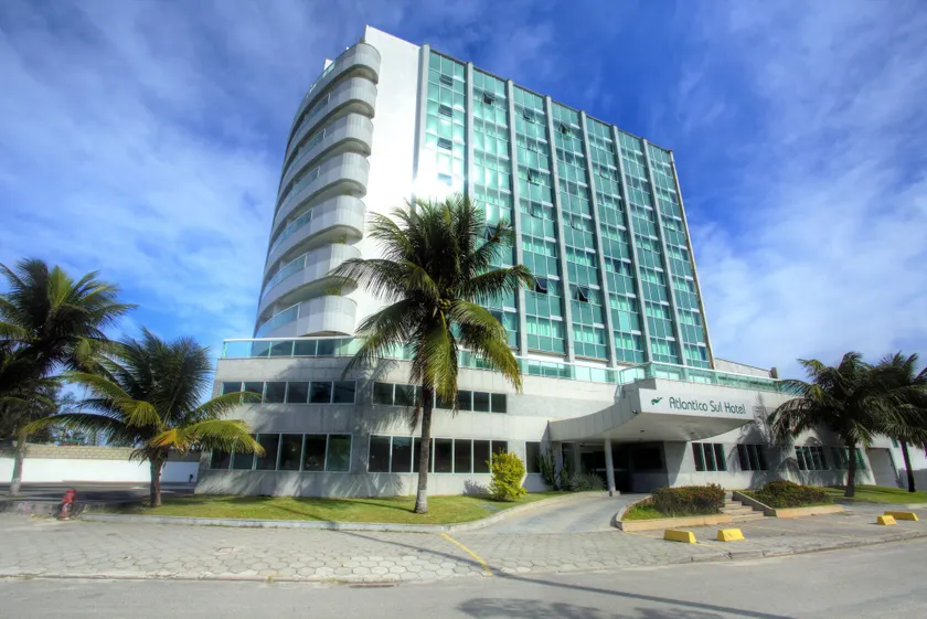 Atlantico Sul Hotel - Image 1