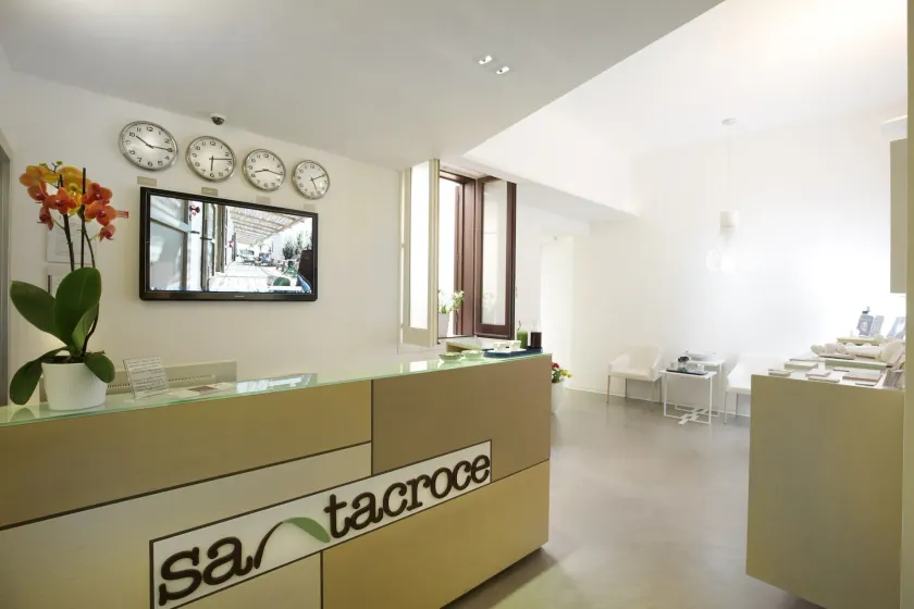 Santacroce Luxury Rooms - Image 1