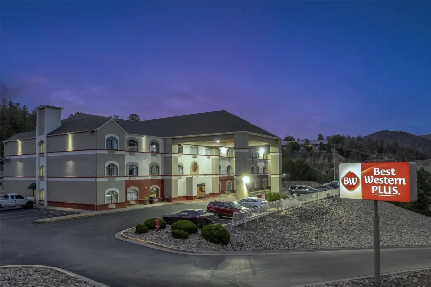 Best Western Plus Ruidoso Inn - Image 1