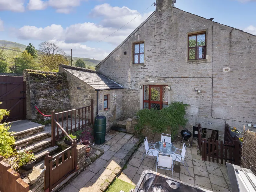 Ramblers Retreat - Image 1