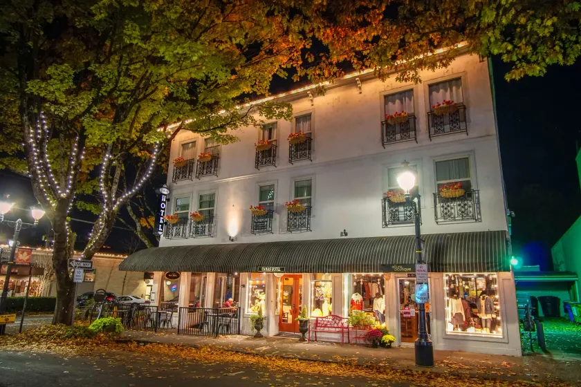 Camas Boutique Hotel - Image 1